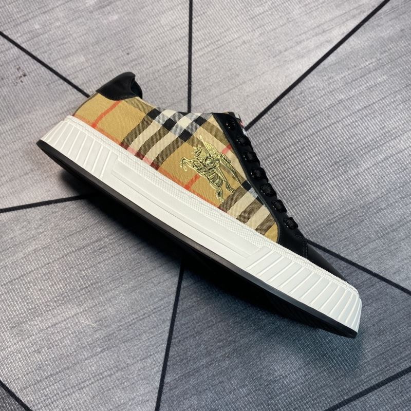 Burberry Low Shoes